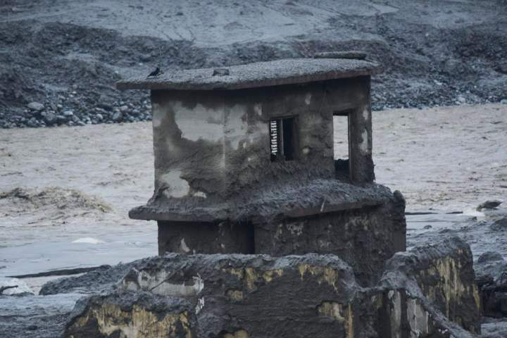 Catastrophic Nepal, Tibet flood death toll soars as 25 Canadians still missing