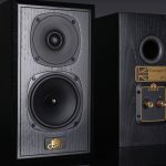 I didn’t know British speaker maker Castle, but its new 70s-inspired stereo speakers look really cool — and I’m intrigued by the unusual driver layout on one model