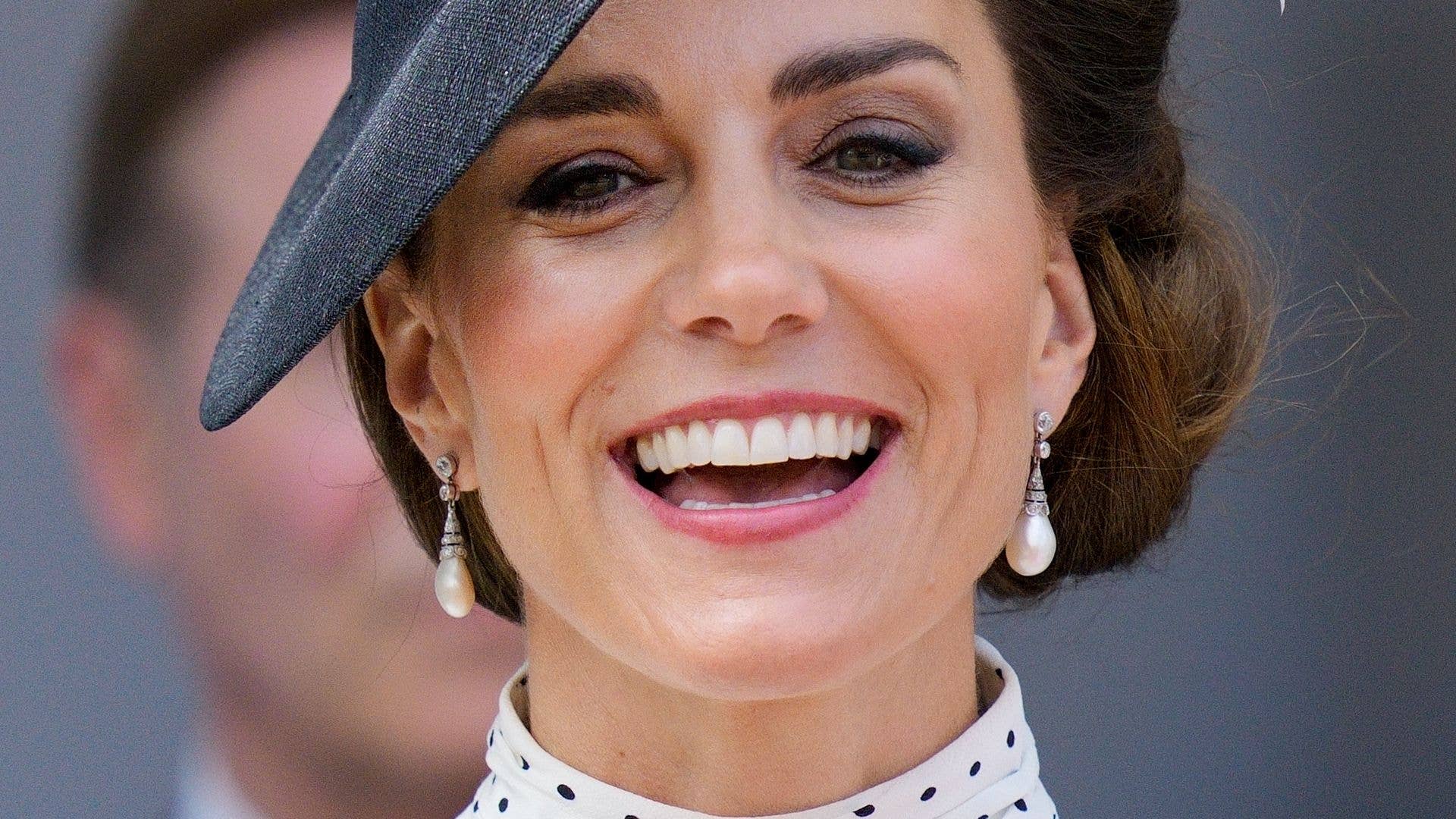 Kate Middleton’s sleeveless ‘champagne’ dress is the classy girl’s heatwave dress