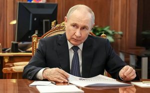 Russia burns as Ukraine strikes oil refineries in humiliating blow to Putin