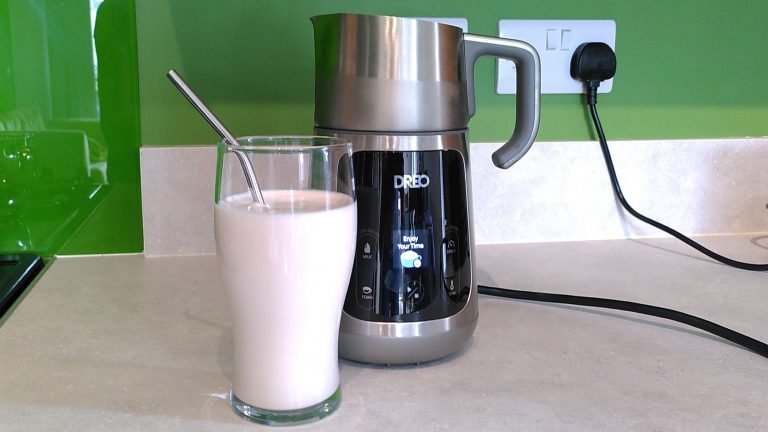 Want delicious lattes the easy way? I’m a certified barista, and these are the top 3 milk frothers I recommend for perfect results every time