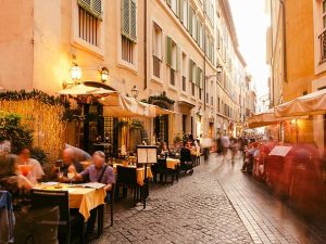 Dine and dash group left restaurant without paying – 5 years later owner got revenge