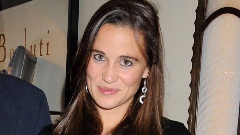 Pippa Middleton was the ultimate flapper girl in head-turning mini dress – in autumn 2026’s hottest colour
