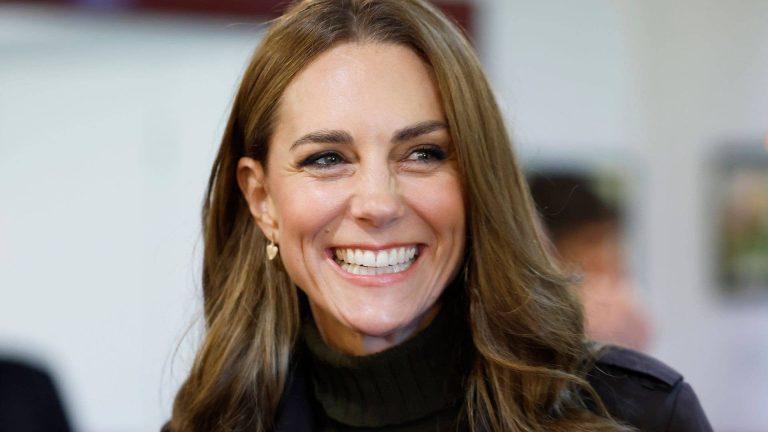 Windswept Kate Middleton battles high winds in new Burberry trench coat