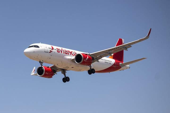 Avianca flight turbulence leaves 8 hospitalized, forces emergency landing