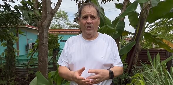 Man flees to place 6,000 miles away with 30C November heat and finds houses cost £16.7k