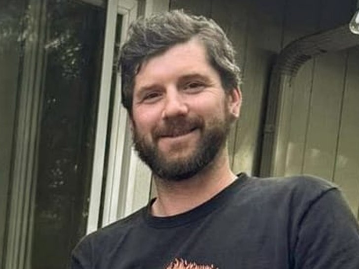 Oregon School Shooting: GoFundMe Set Up For Good Samaritan Who Killed Shooter