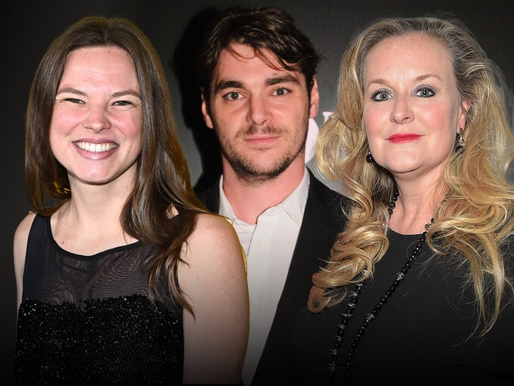 RJ Mitte’s Fiancée Wanted Him to Choose Between Her or His Mom Before Death
