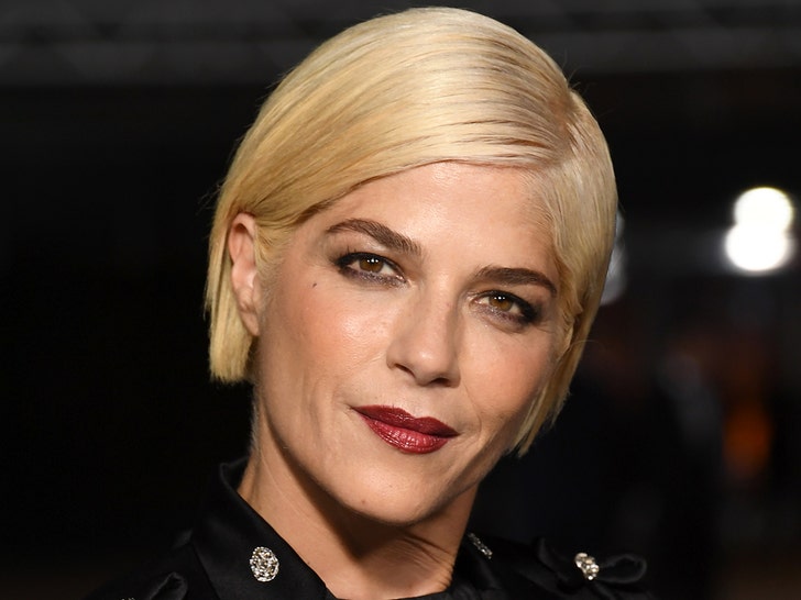 Selma Blair Releases Statement After Arrest, ‘Did Not Intend To Harm Anyone’