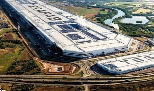The incredible new world’s biggest building – stretching 3 miles and £90bn to build