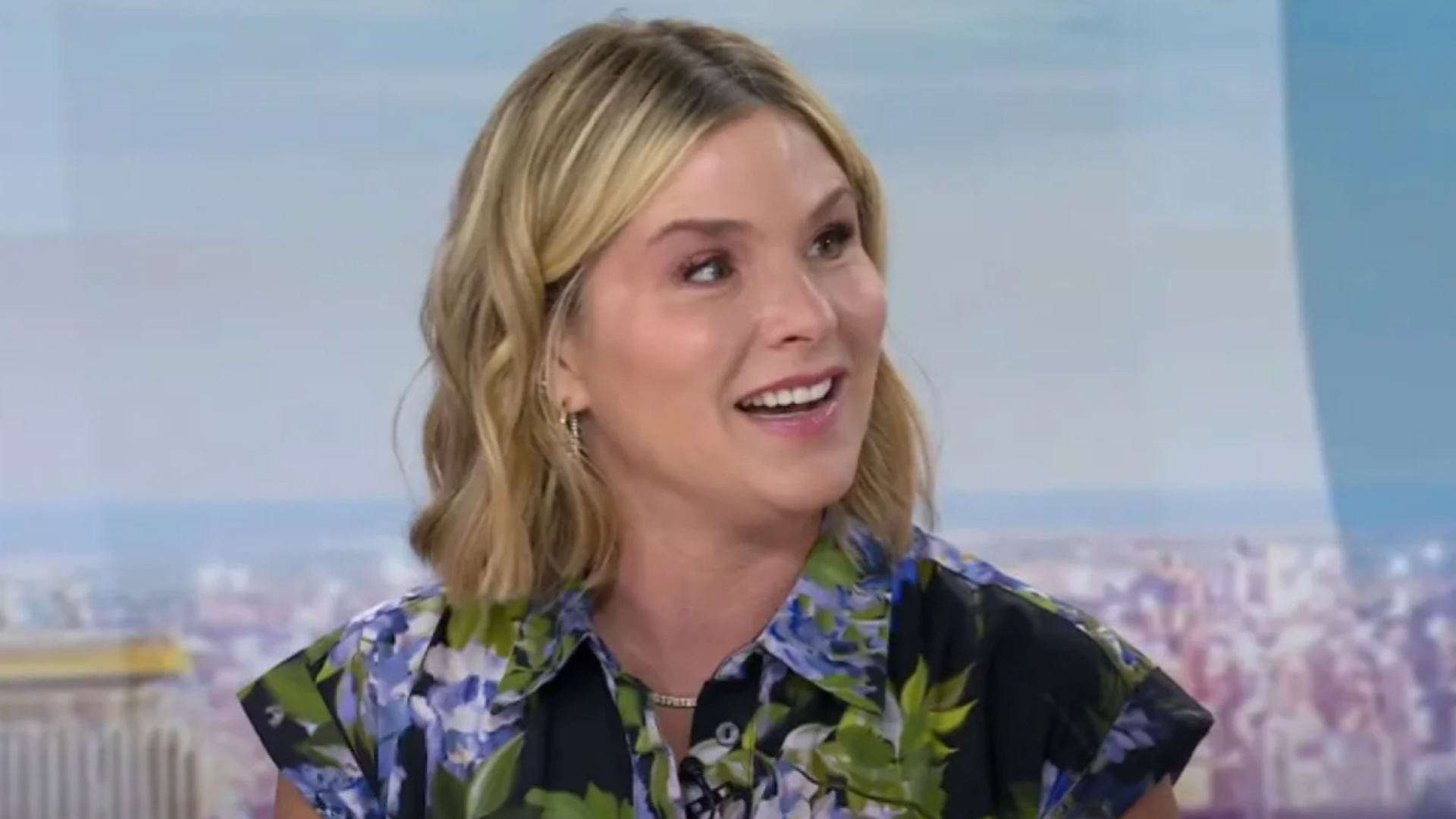 Today’s Jenna Bush Hager stumps co-star with wardrobe malfunction live on-air: ‘Might need some assistance’